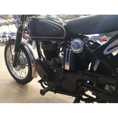 32 - 1963 Velocette Venom      Registration Number: VJL 718Frame Number: R514315- Well presented, matchin... 