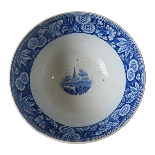 469 - MIXED GROUP OF FIVE 19TH CENTURY BLUE & WHITE PEARL WARE BOWLS, with transfer printed 'willow' d... 