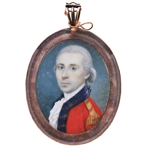 545 - A REGENCY PORTRAIT MINIATURE OF GENTLEMAN IN UNIFORMCIRCA 1810the gentleman wearing a scarlet jacket... 