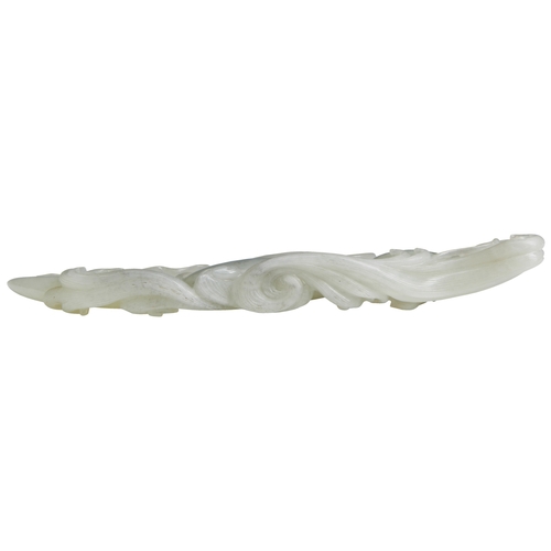 122 - A CARVED WHITE JADE 'LOTUS AND BIRDS' GROUP BRUSH RESTQIANLONG PERIOD (1736-1795) 白玉莲藕笔架山 清 乾隆 1736-... 
