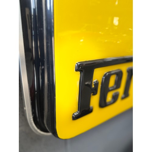 109 - LARGE FERRARI DEALER ILLUMINATED LIGHTBOXThis rare and highly sought after large Ferrari illuminated... 