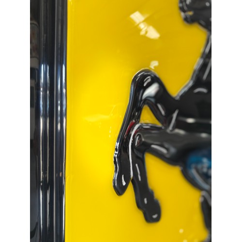 109 - LARGE FERRARI DEALER ILLUMINATED LIGHTBOXThis rare and highly sought after large Ferrari illuminated... 