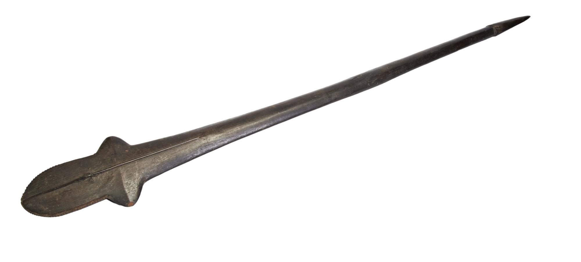 A FIJIAN CULACULA OR ‘PRIESTS’ CLUB, the spatulate blade with a serated ...