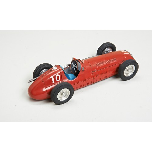 102 - A COLLECTION OF SCRATCH BUILT 1950S-60S GRAND PRIX MODELS1961 FERRARI DINO 156 SHARKNOSEA 1:24 scrat... 