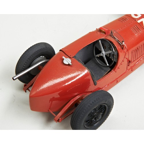 102 - A COLLECTION OF SCRATCH BUILT 1950S-60S GRAND PRIX MODELS1961 FERRARI DINO 156 SHARKNOSEA 1:24 scrat... 