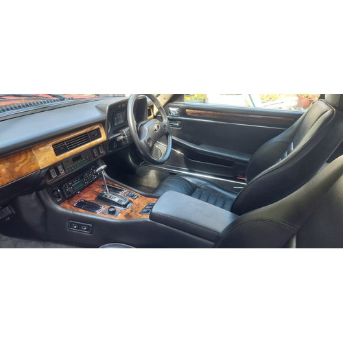 217 - 1989 Jaguar XJ-S ConvertibleRegistration Number: TBAChassis Number: SAJJNADW3DB157657Recorded Mileag... 