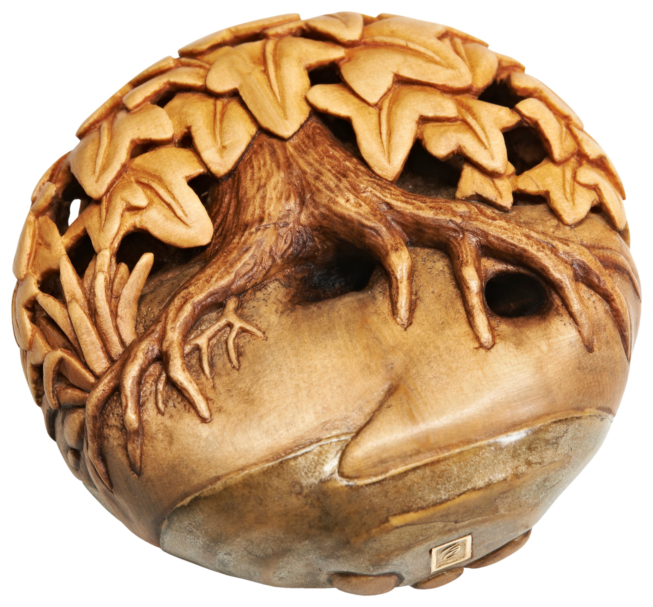 SUSAN WRAIGHT (BRITISH, B.1955)'PLATYPUS'CIRCA 2013carved holly wood ...