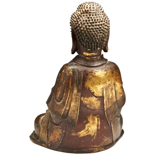 22 - A GILT-BRONZE SEATED FIGURE OF BUDDHAMING DYNASTY, 16TH / EARLY 17TH CENTURY铜鎏金释迦摩尼坐像 明 十六/十七世纪  A b... 