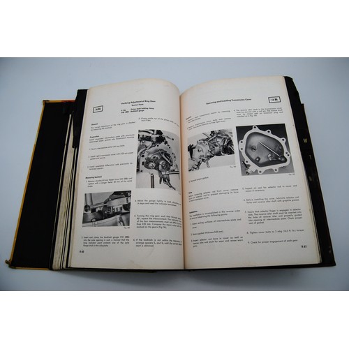 126 - Porsche Type 356B Workshop ManualFor Types 356B/1600,356B/1600S. 1960 Edition Technical Stage as of ... 