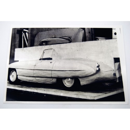 128 - Lea Francis Lynx - collection of promotional materialsA number of promotional items for the Lea Fran... 