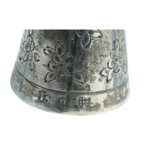 6 - A CONTINENTAL SILVER WAGER CUP19TH CENTURYmodelled as a female figurine holding cup aloft6.3 cm high... 