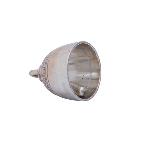 45 - A SILVER TABLE BELLLondon, 1905, Garrard & Co., approx. 203g. 7cms high.