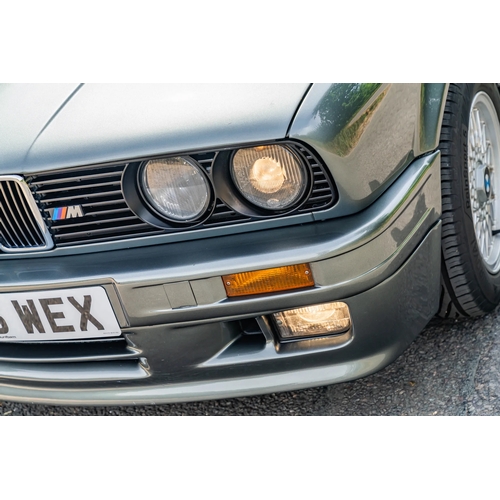 215 - 1988 BMW 320is (E30)                                                      Registration Number: E446 ... 