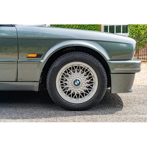 215 - 1988 BMW 320is (E30)                                                      Registration Number: E446 ... 