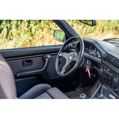 215 - 1988 BMW 320is (E30)                                                      Registration Number: E446 ... 