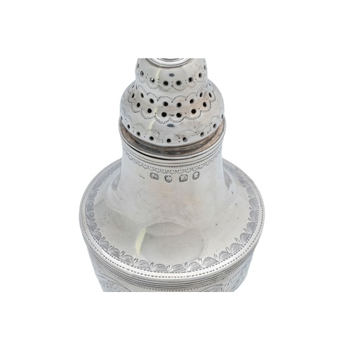 43 - A PAIR OF GEORGE III SILVER PEPPERETTESLONDON 1790marked for Peter, Ann and William Bateman205 grams... 