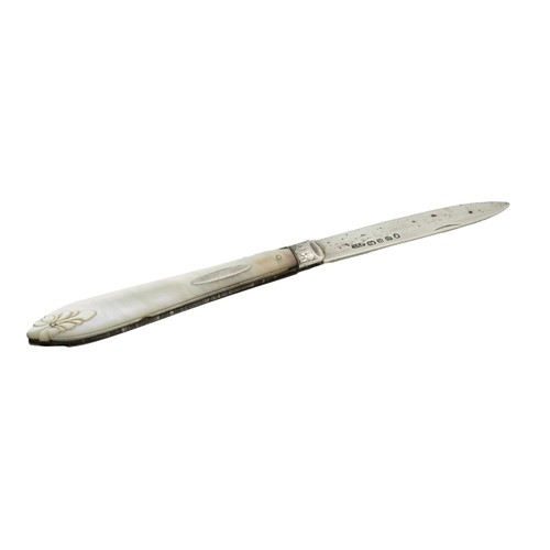 4 - A LATE VICTORIAN SILVER CIGARETTE CASEBIRMINGHAM 1896(9 x 6.5 cm, 95 grams)together with a mother of... 