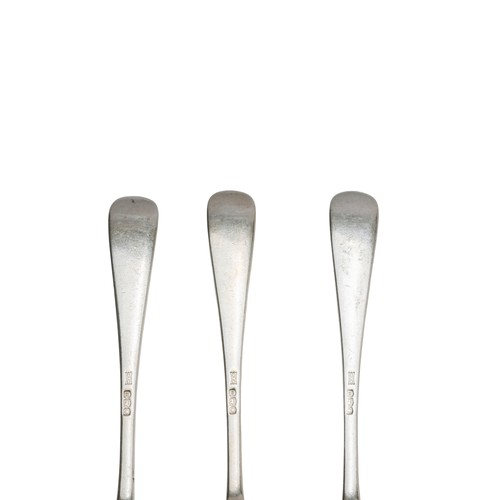 53 - A SET OF SIXTEEN SILVER TEA SPOONSSHEFFIELD 1929fiddle and rat tail pattern, marked for Walker &... 