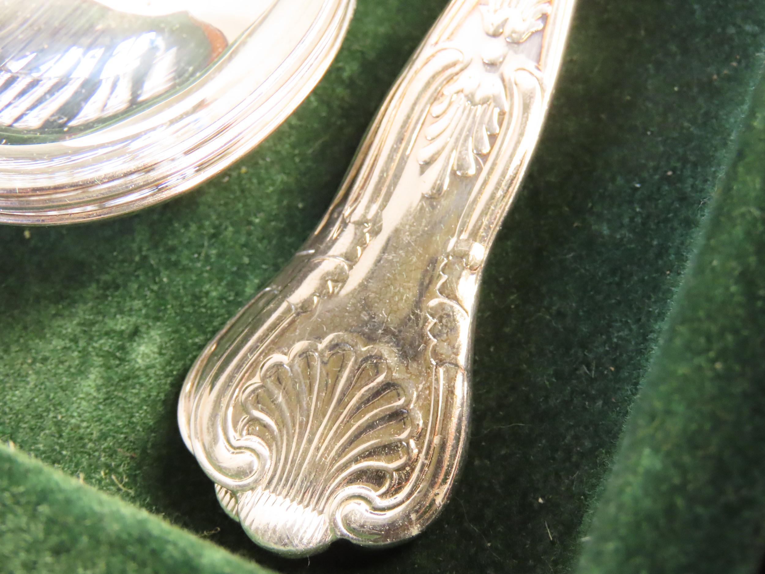 A COMPLETE CANTEEN OF SILVER PLATED CUTLERYkings pattern, by George ...