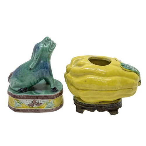 142 - A SMALL SANCAI-GLAZED QILINQING DYNASTY, 18TH / 19TH CENTURY7.5cm high; together with A SANCAI-GLAZE... 