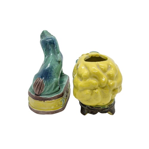 142 - A SMALL SANCAI-GLAZED QILINQING DYNASTY, 18TH / 19TH CENTURY7.5cm high; together with A SANCAI-GLAZE... 