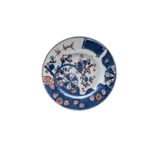 143 - A GROUP OF TEN CHINESE IMARI DISHESQING DYNASTY, 18TH CENTURY Largest 25cm diameterPROVENANCE: From ... 