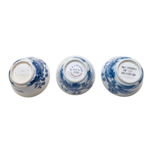 56 - A GROUP OF CHINESE BLUE AND WHITE TEA BOWLS AND A SAUCERQING DYNASTY, 18TH CENTURY (12)Smallest 3cm,... 