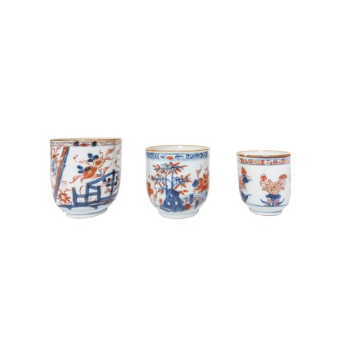 147 - A GROUP OF NINE CHINESE EXPORT UNDERGLAZE BLUE AND IRON RED TEACUPSQING DYNASTY, 18TH CENTURY Variou... 