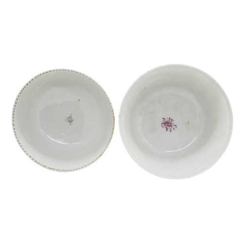 169 - A FAMILLE ROSE CHINESE EXPORT BOWLQIANLONG PERIOD11.8cm diameter: together with A CHINESE EXPORT GRI... 