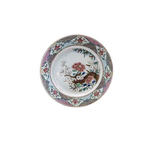 172 - THREE PAIRS OF CHINESE EXPORT FAMILLE ROSE DISHESQIANLONG PERIOD, 18TH CENTURY Largest 23cm diameter... 