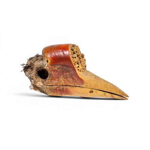 267 - A VERY RARE HORNBILL CARVINGQING DYNASTY (1644-1911)清 犀鸟俏雕the front of the casque is deeply carved w... 
