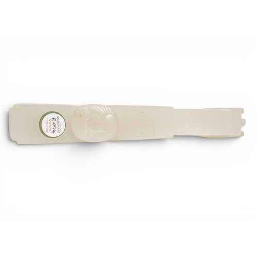 3 - A FINE CHINESE JADE ARCHAIC-STYLE BELT BUCKLE CARVED WITH SCROLLSQIANLONG, 1736-1795清乾隆 白玉龙带钩ruyi-he... 