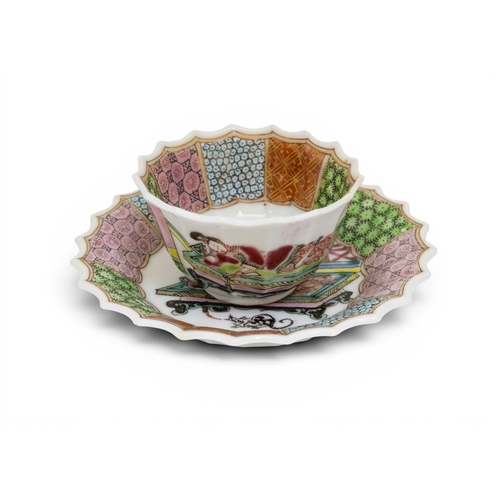 8 - A FINE CHINESE FAMILLE ROSE SEMI-EROTIC CUP AND SAUCERYONGZHENG/QIANLONG, CIRCA 1730s清乾隆/雍正 粉彩侍女人物纹杯... 