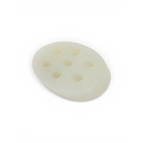 20 - AN UNUSUAL CHINESE WHITE JADE CARVED AS A SLICE OF LOTUS ROOT,QIANLONG DYNASTY (1736-1795)清乾隆 白玉莲藕把件... 