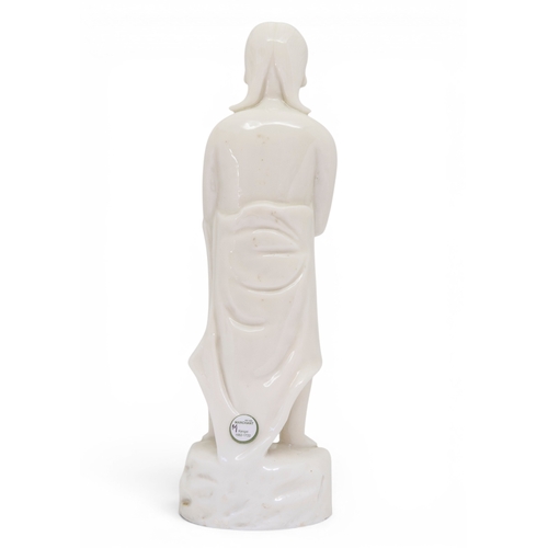33 - A RARE CHINESE BLANC DE CHINE STANDING FIGURE OF ADAMEARLY KANGXI, CIRCA 1680, DEHUA KILNS, FUJIAN P... 