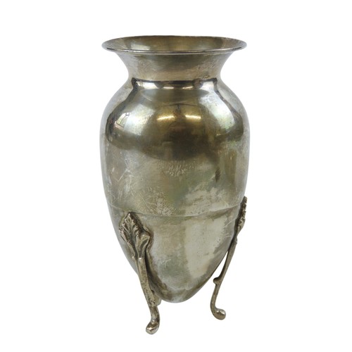 29 - A CONTINENTAL SILVER AMPHORA FORM BUD VASEstamped 90011 cm high x 5.4 cm diam, 77.5 gramstogether wi... 