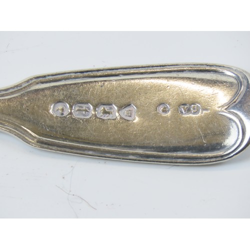 15 - A MIXED GROUP OF BULLION SILVERthe lot includes five rat-tail teaspoons, broken salt shovel, fiddle ... 