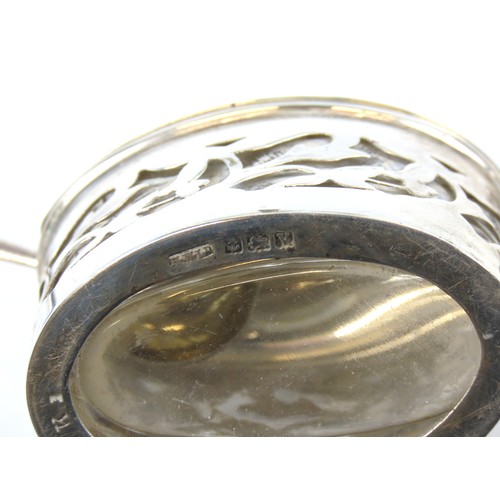 20 - A GEORGE V SIX PIECE CRUET SETBIRMINGHAM 1920comprised of a pair of oval form salts, oval form musta... 