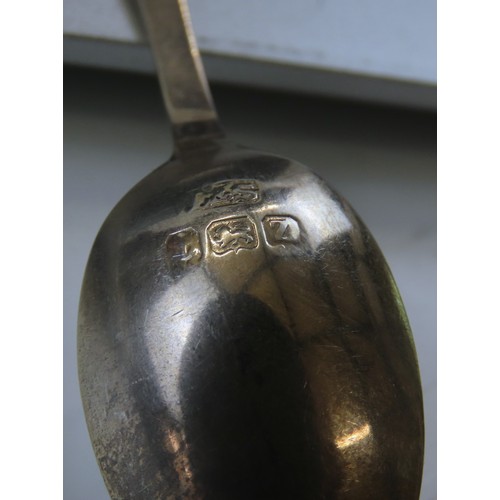 2 - A SET OF SIX GEORGE V SILVER TEASPOONS BIRMINGHAM 19249.5 cm long, 42 gramstogether withA SILVER COV... 