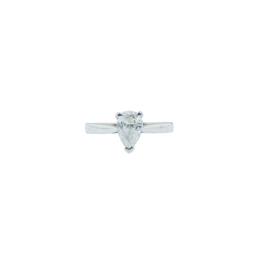 223 - A PLATINUM DIAMOND RING, the pear cut diamond, estimated to weigh 1.00 carat, in a three claw settin... 