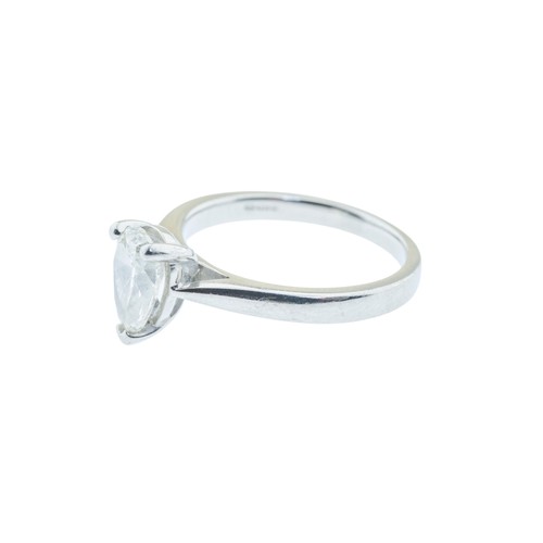 223 - A PLATINUM DIAMOND RING, the pear cut diamond, estimated to weigh 1.00 carat, in a three claw settin... 