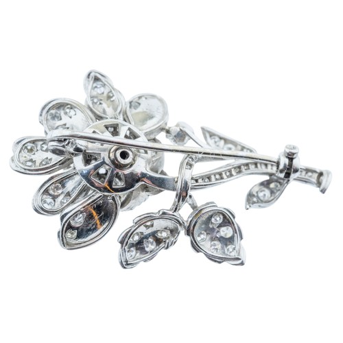 224 - A DIAMOND FLOWER HEAD BROOCH,designed as rose, set throughout with brilliant cut diamonds, approxima... 