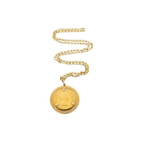 235 - AN ELIZABETH II GOLD SOVEREIGN 1967set in a chased 9ct gold mount, on a 9ct gold belcher chainTotal ... 