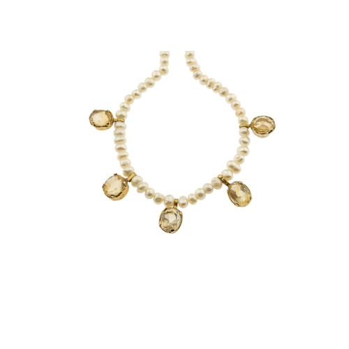 211 - A YELLOW SAPPHIRE AND PEARL NECKLACE,the central section of freshwater cultured pearls with five ova... 