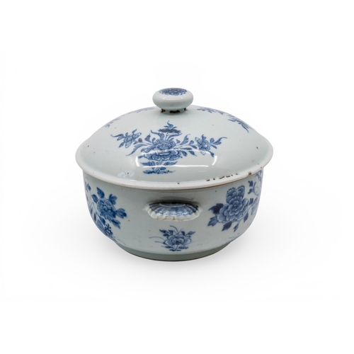 10 - A CHINESE BLUE AND WHITE TUREEN AND COVERQING DYNASTY, 18TH CENTURYthe sides decorated in tones of u... 