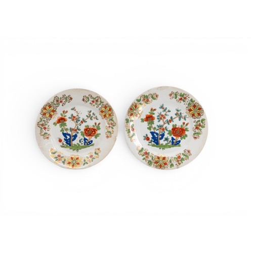 18 - A COALPORT IMARI PATTERN PART DESSERT SERVICE comprising an oval comport, side dishes and plates and... 