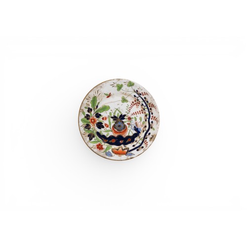 18 - A COALPORT IMARI PATTERN PART DESSERT SERVICE comprising an oval comport, side dishes and plates and... 