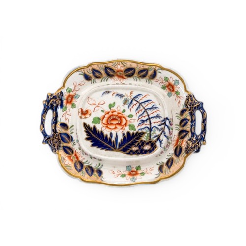 27 - A DAVENPORT 'IMARI' DINNER SERVICE comprising a large tureen and stand, two other tureens, an open s... 