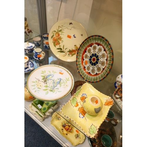 239 - Royal Doulton Series ware match striker; also Spode garden birds and other collectors' plates (6)