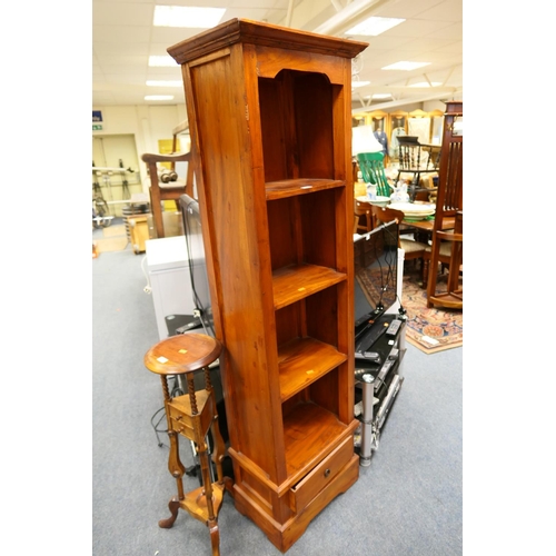 674 - Hardwood open pillar display unit